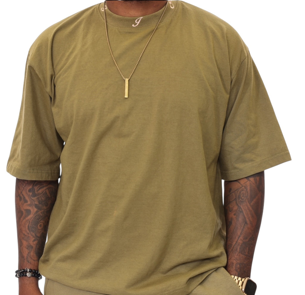 Oversized “Family is Everything” Tee – Olive